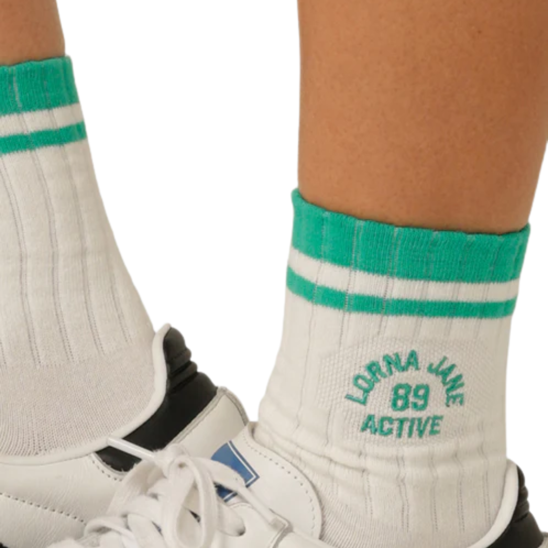 Throwback Crew Socks
