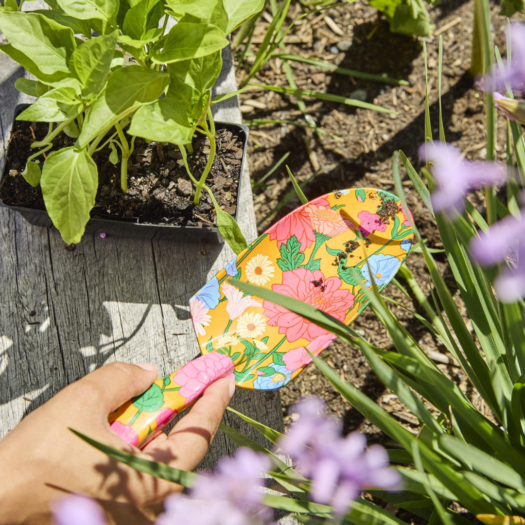 Follow The Sun Yellow Garden Tools and Gloves Set One Size