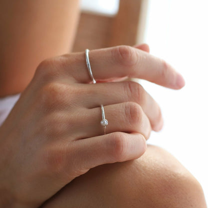 Indah Pearl Ring - Silver